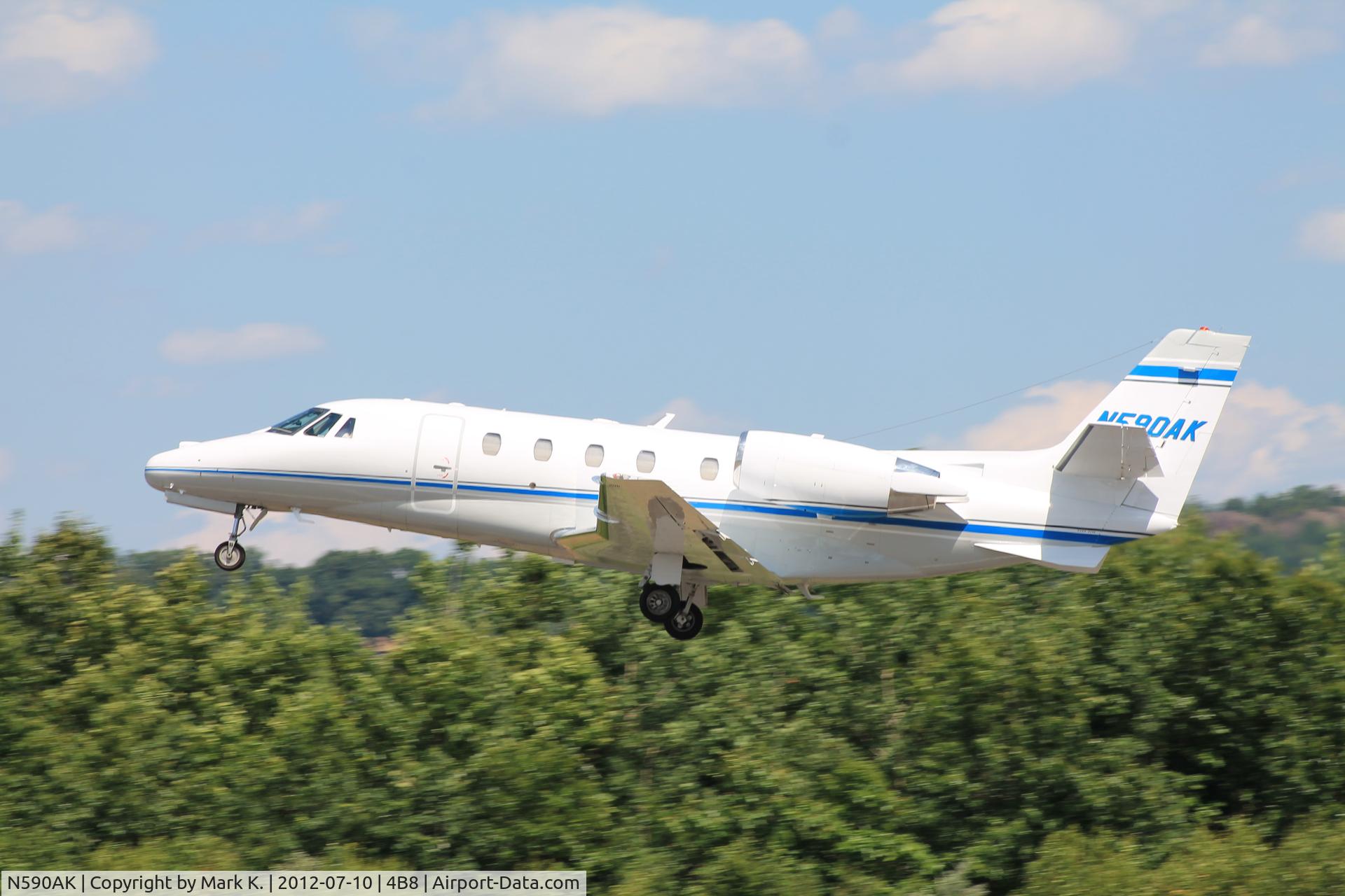 N590AK, 1999 Cessna 560XL Citation Excel C/N 560-5038, Departure on runway 2 to Burlington, VT (KBTV).