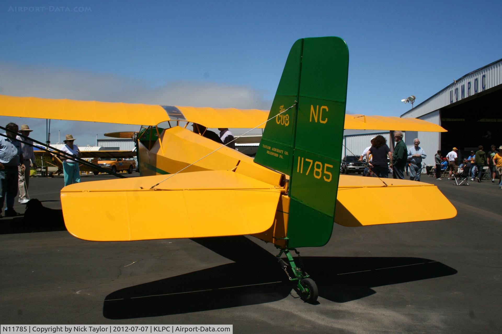 N11785, 1935 Piper E-2 C/N 320, Lompoc Piper Cub fly in 2012