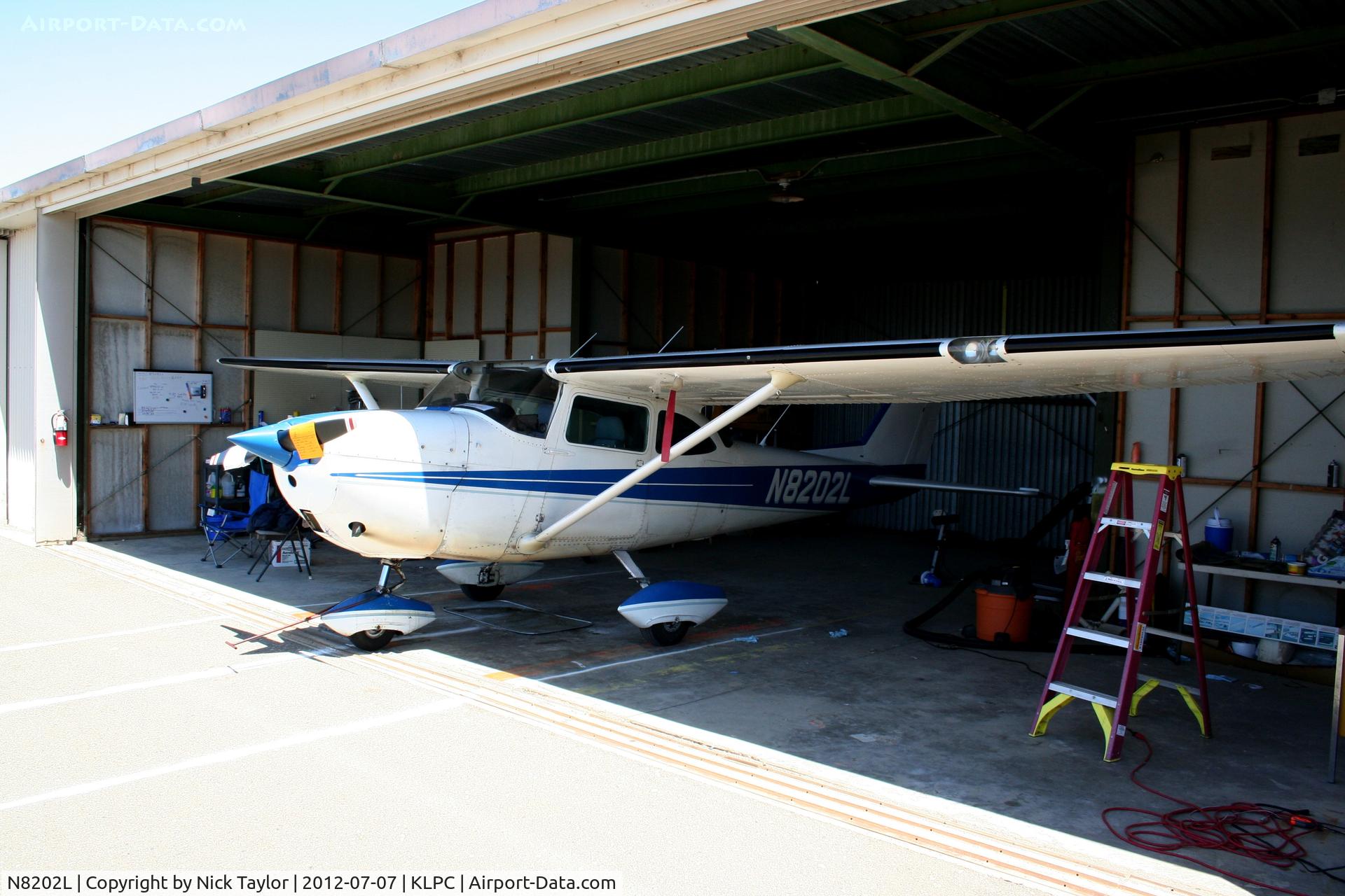 N8202L, 1967 Cessna 172H C/N 17256402, Parked at Lompoc