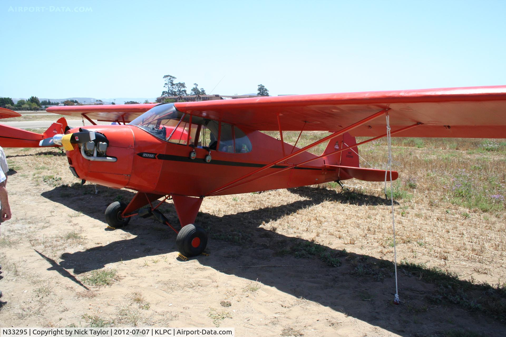 N33295, 1940 Piper J5A Cub Cruiser C/N 5485, Lompoc Piper Cub fly in 2012