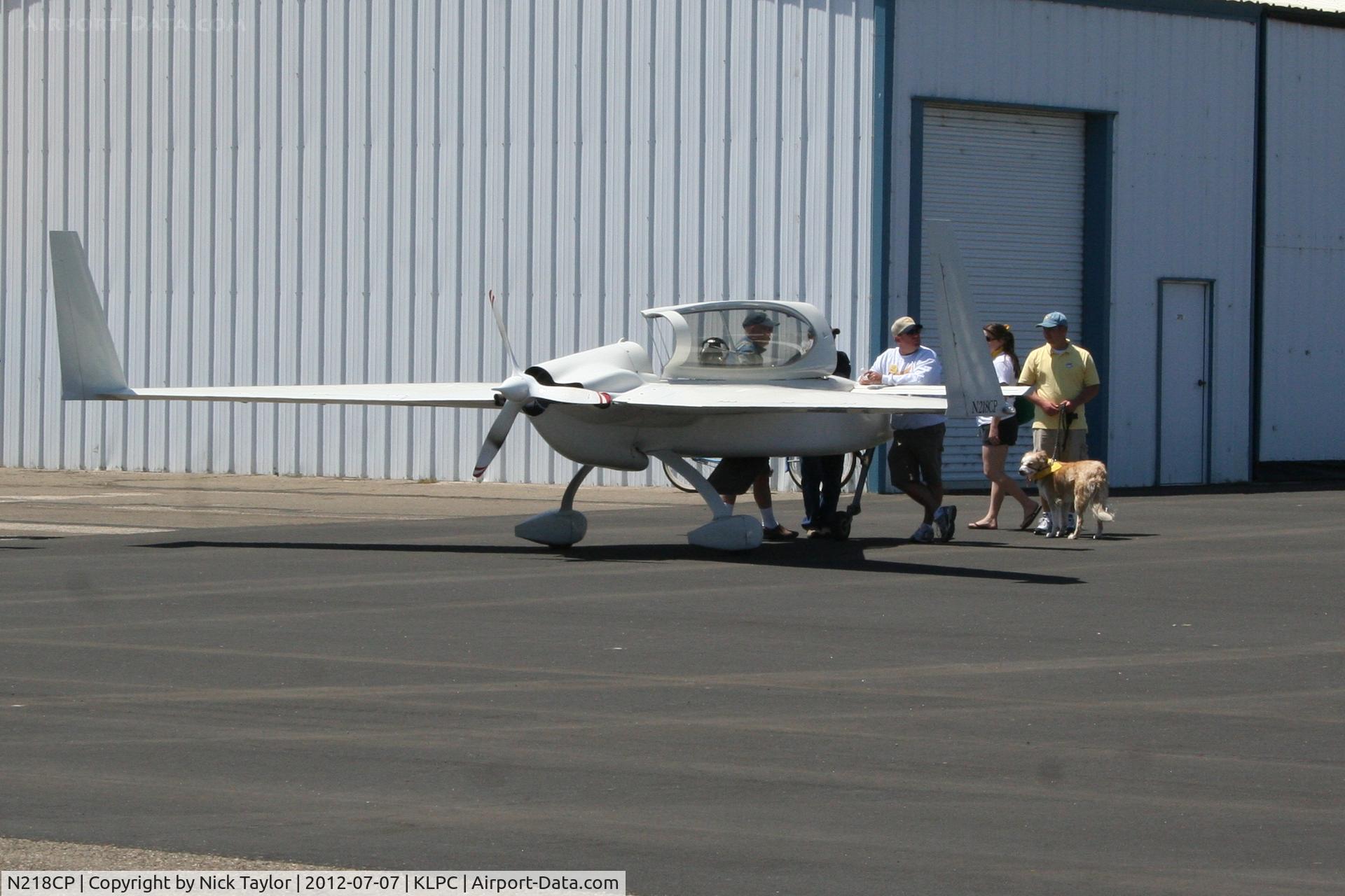 N218CP, 1997 Rutan Long-EZ C/N 635, Getting gas
