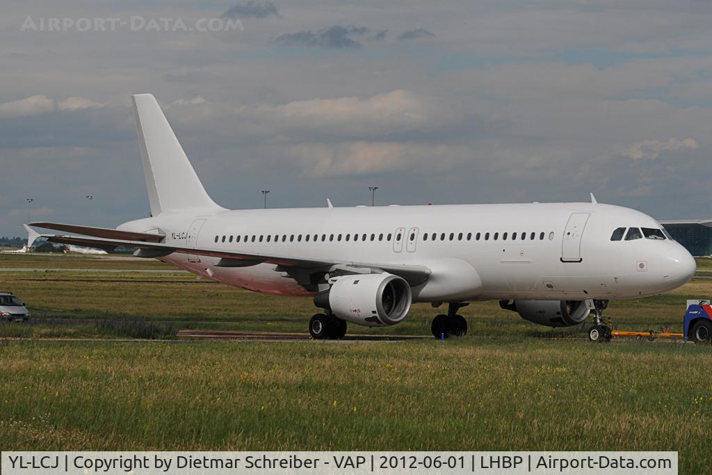 YL-LCJ, 1992 Airbus A320-212 C/N 279, Airbus A320