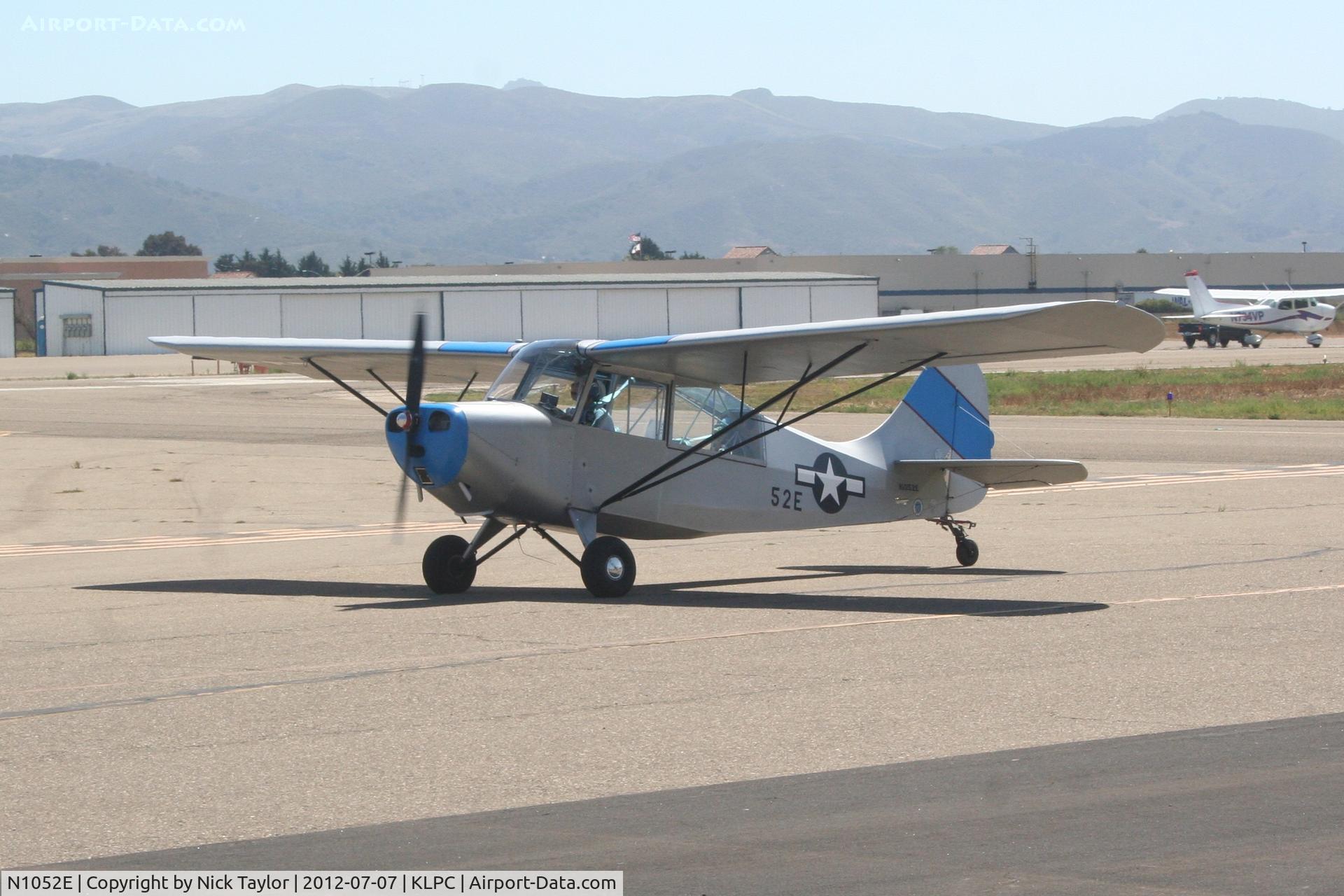 N1052E, 1946 Aeronca 7AC Champion C/N 7AC-4603, Departing