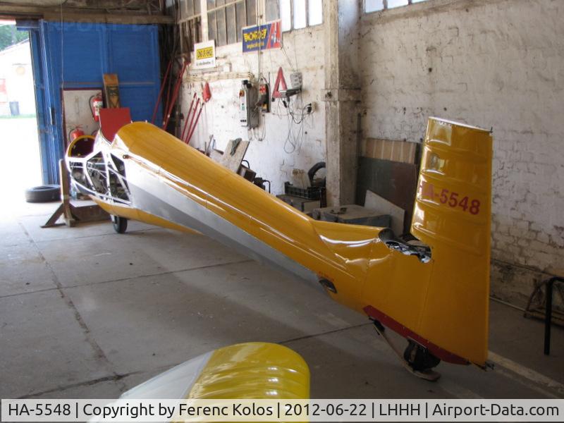 HA-5548, 1989 Rubik R-26SU Góbé 82 C/N AA800066, Hármashatárhegy