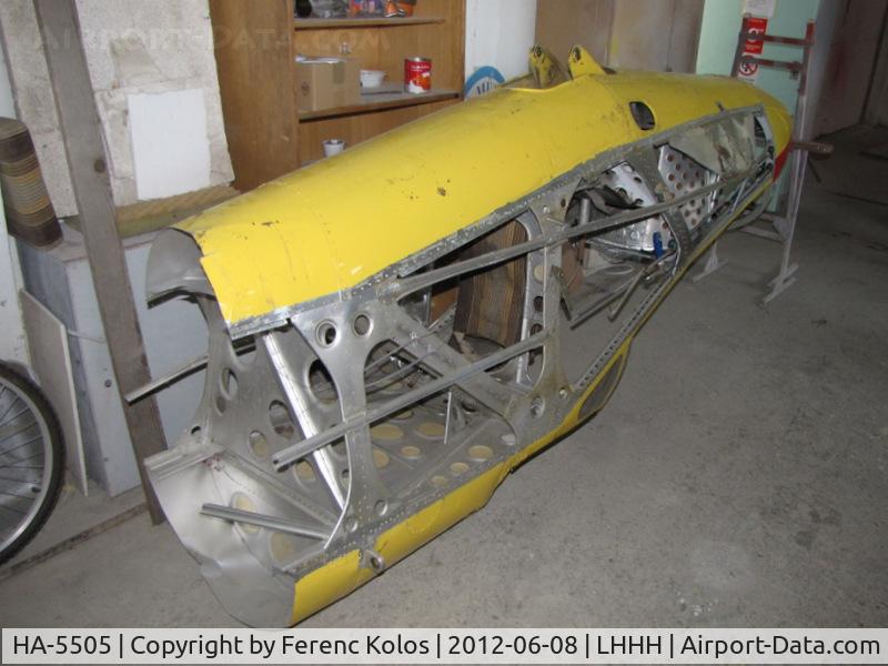 HA-5505, 1983 Rubik R-26SU Góbé 82 C/N AA800006, Hármashatárhegy