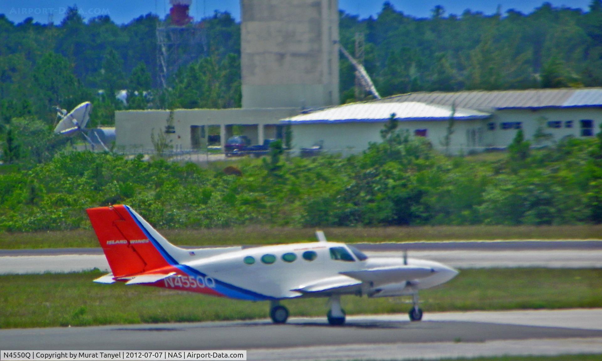 N4550Q, 1969 Cessna 402A C/N 402A0050, Taxiing to take off at NAS