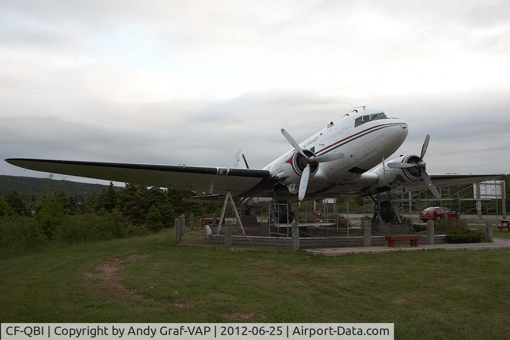 CF-QBI, 1944 Douglas DC-3 C/N 6179, Air Labrador DC3