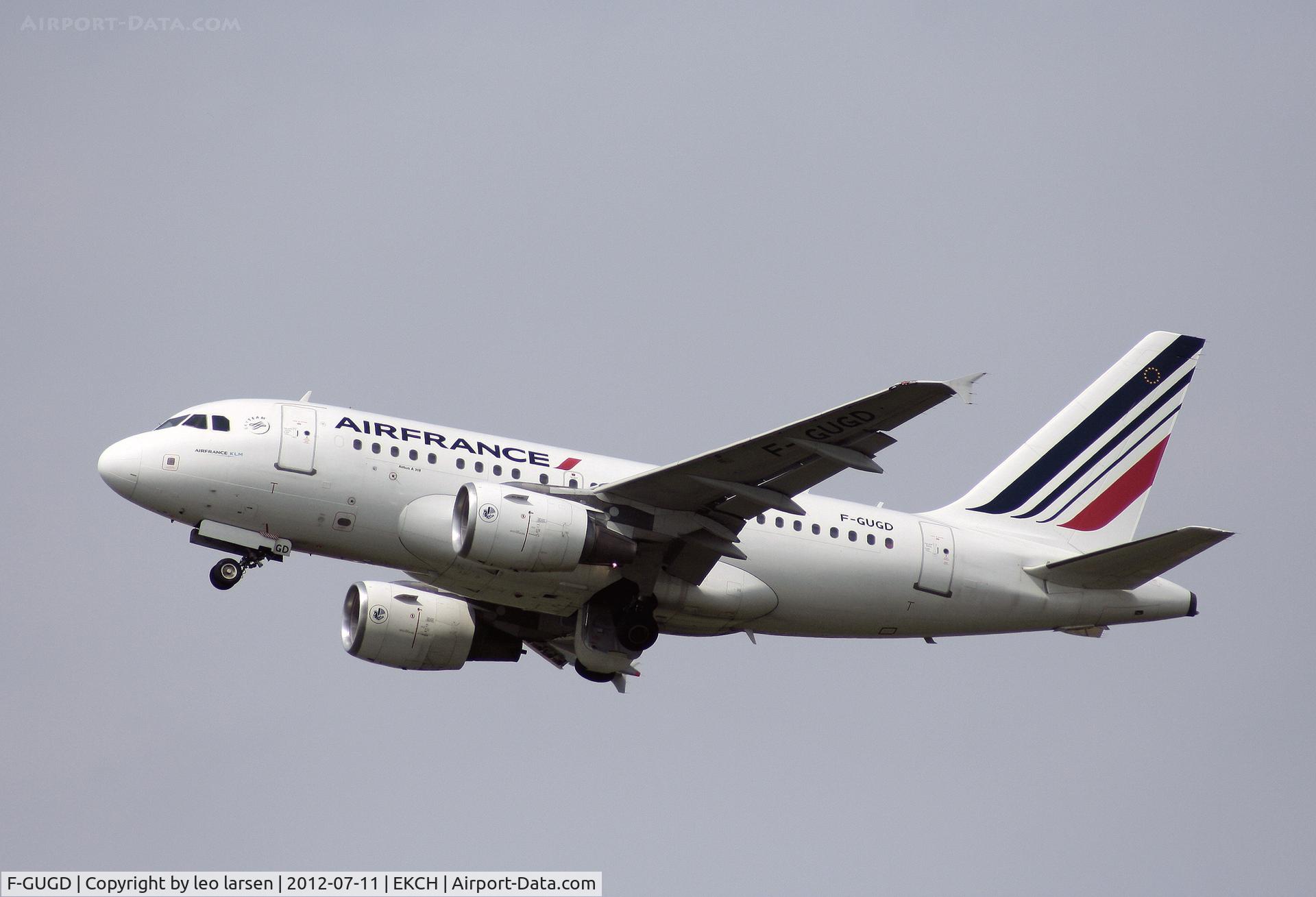 F-GUGD, 2003 Airbus A318-111 C/N 2081, Copenhagen Kastrup 11.7.12