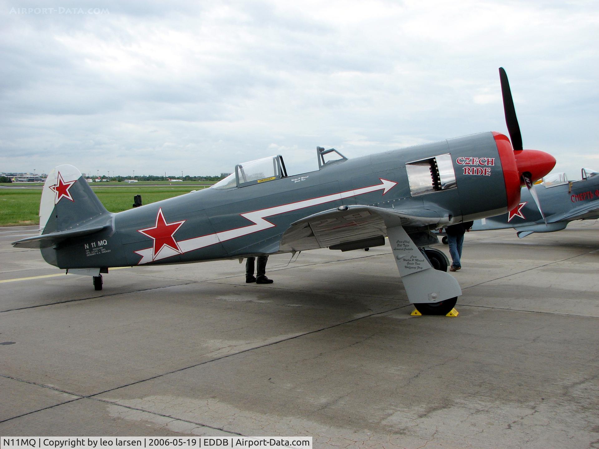 N11MQ, 1943 Let C-11 (Yak-11) C/N 171529, ILA SXF Berlin Schönefeld 19.5.06
