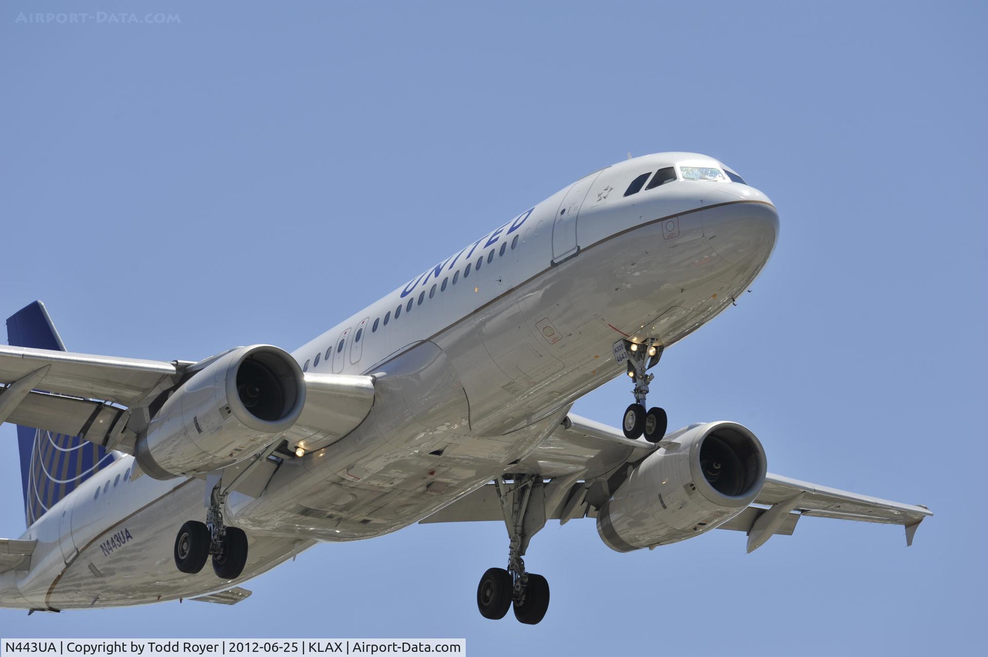 N443UA, 1998 Airbus A320-232 C/N 820, Arriving at LAX on 24R