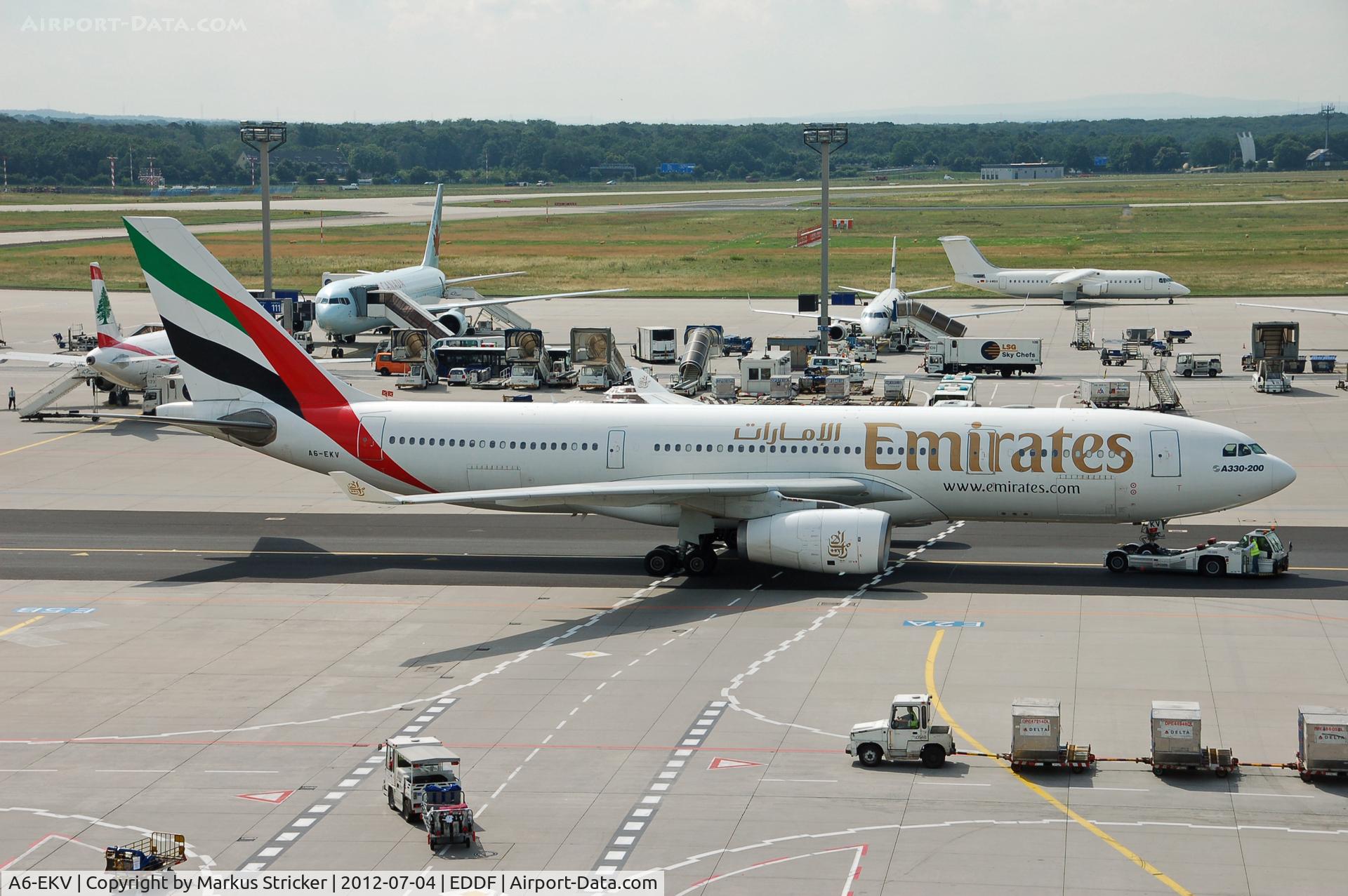A6-EKV, 1999 Airbus A330-243 C/N 314, Airbus A330-200