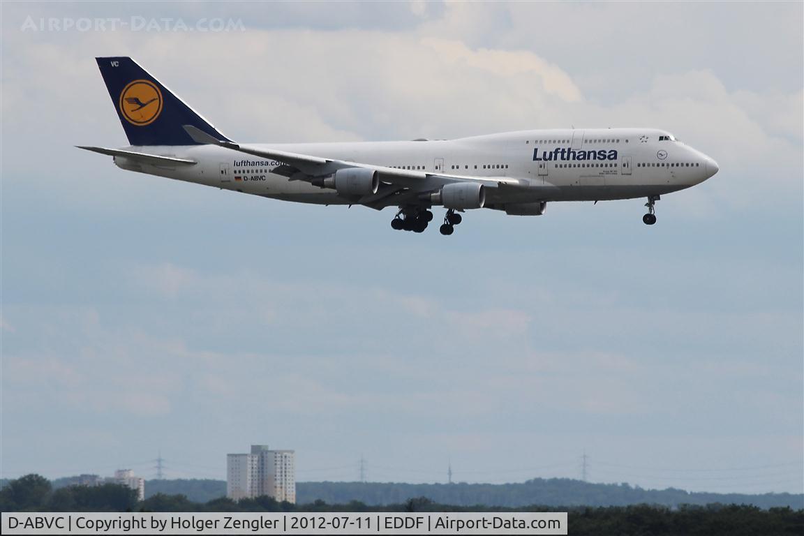 D-ABVC, 1989 Boeing 747-430 C/N 24288, On low approach ....