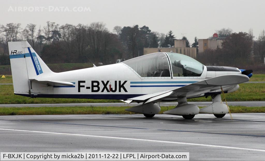 F-BXJK, Robin HR-200-120B C/N 69, Parked