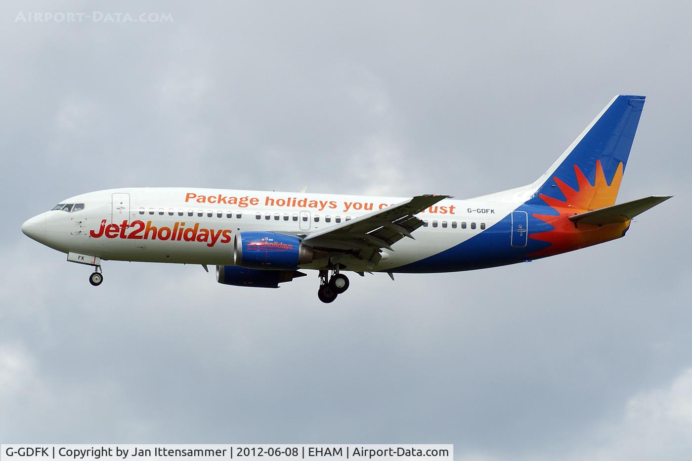 G-GDFK, 1998 Boeing 737-36N C/N 28572, G-GDFK @ EHAM