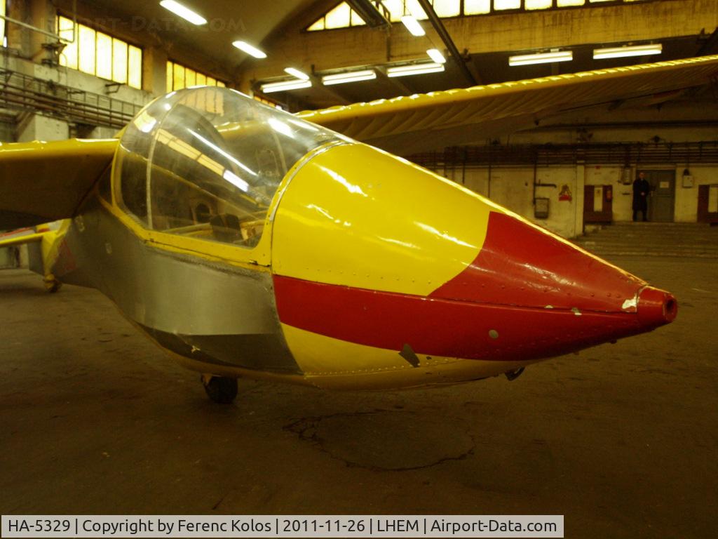 HA-5329, 1963 Rubik R-26S Góbé C/N E-1198, Esztergom