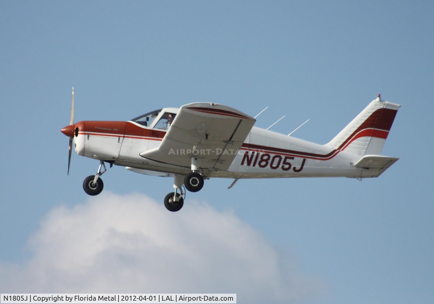 N1805J, 1968 Piper PA-28-140 C/N 28-24233, PA-28-140