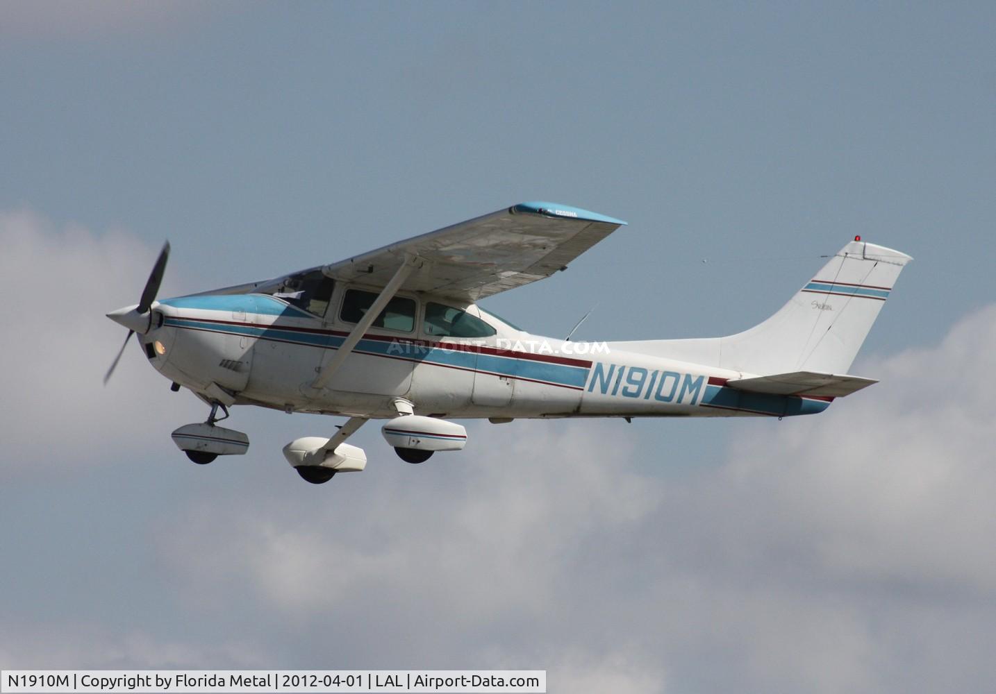 N1910M, 1975 Cessna 182P Skylane C/N 18264475, Cessna 182P
