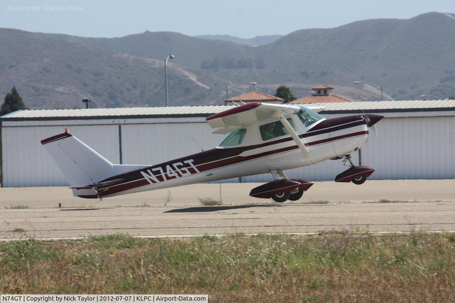 N74GT, 1969 Cessna 150J C/N 15070302, Notice the tail