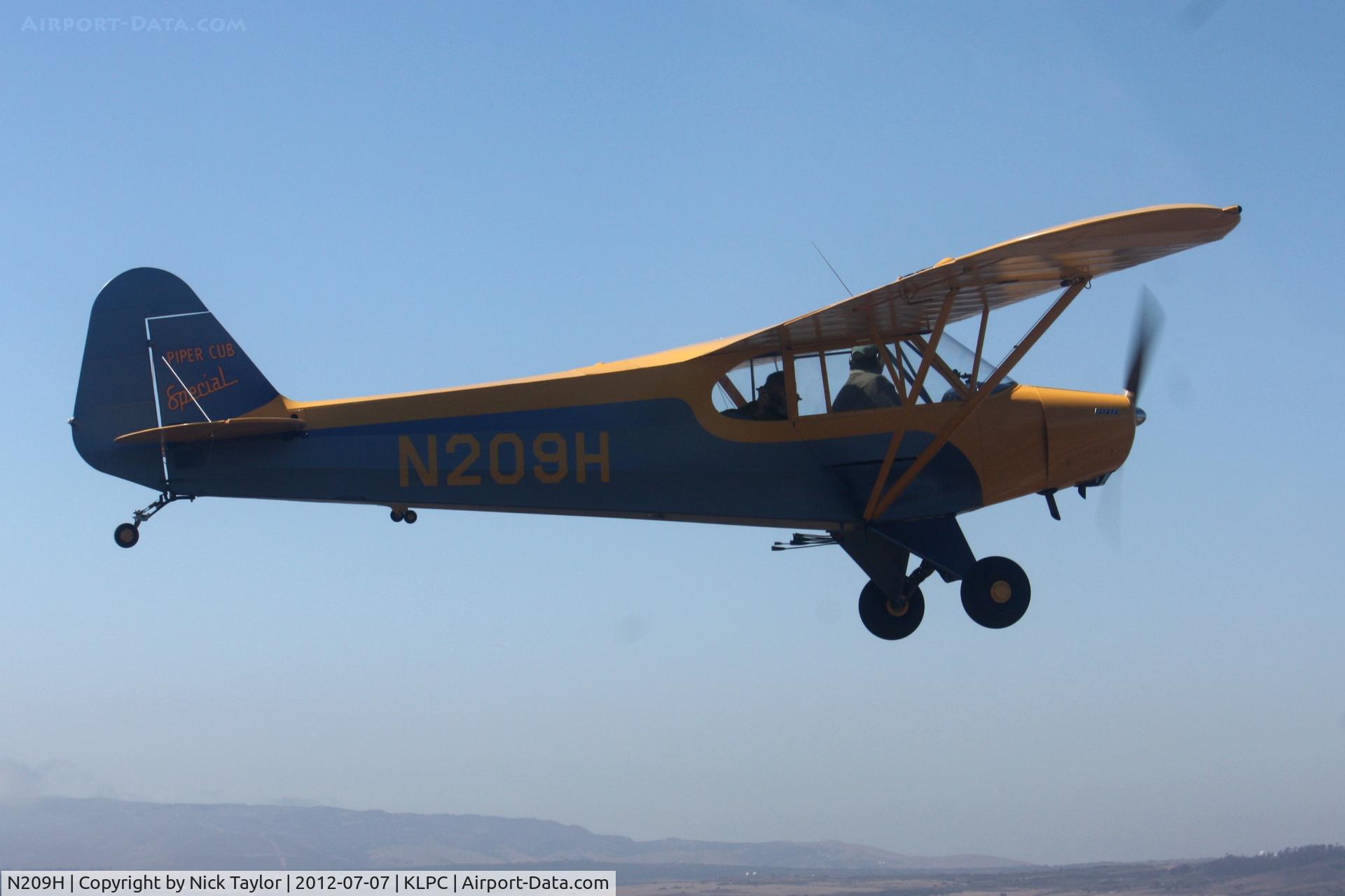 N209H, 1948 Piper PA-11 Cub Special C/N 11-500, Cub formation