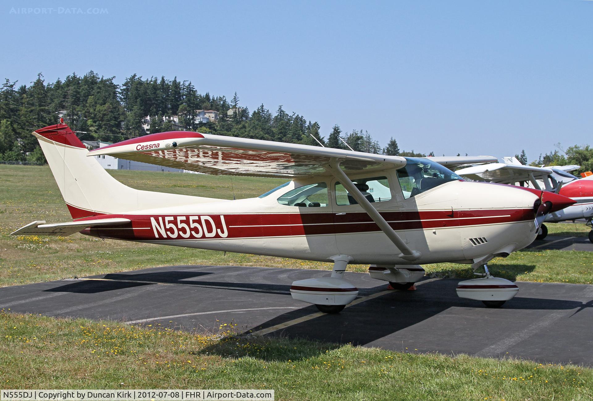 N555DJ, 1973 Cessna 182P Skylane C/N 18262293, Transient parking visitor
