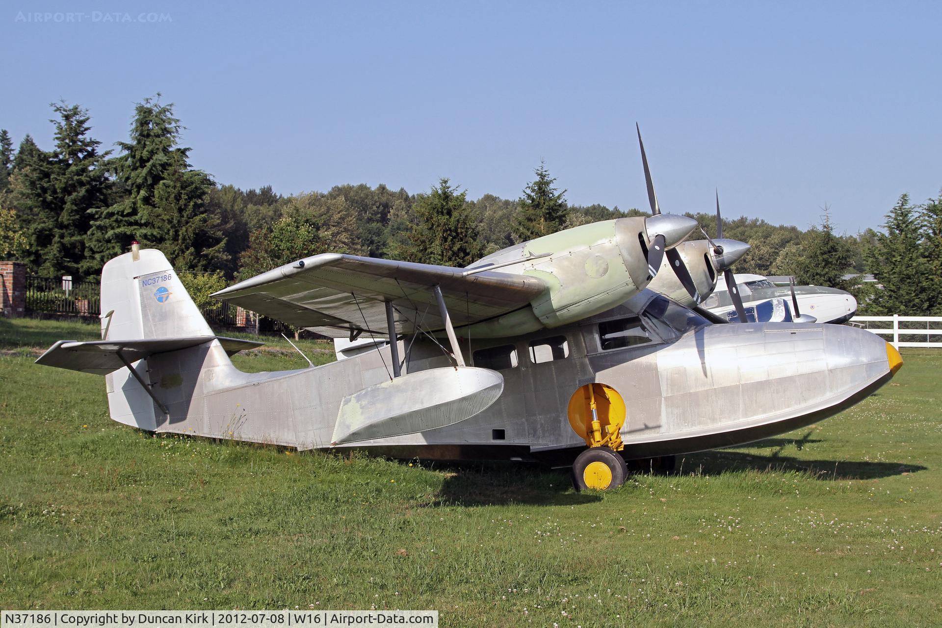 N37186, 1941 Grumman G-44 Widgeon C/N 1236, Restored Grumman Widgeon at Monroe