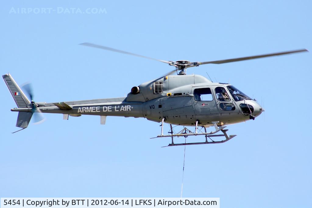 5454, Aérospatiale AS-555AN Fennec C/N 5454, In flight