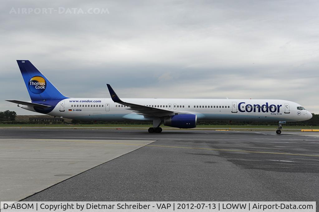 D-ABOM, 2000 Boeing 757-330 C/N 29022, Boeing 757-300 Condor