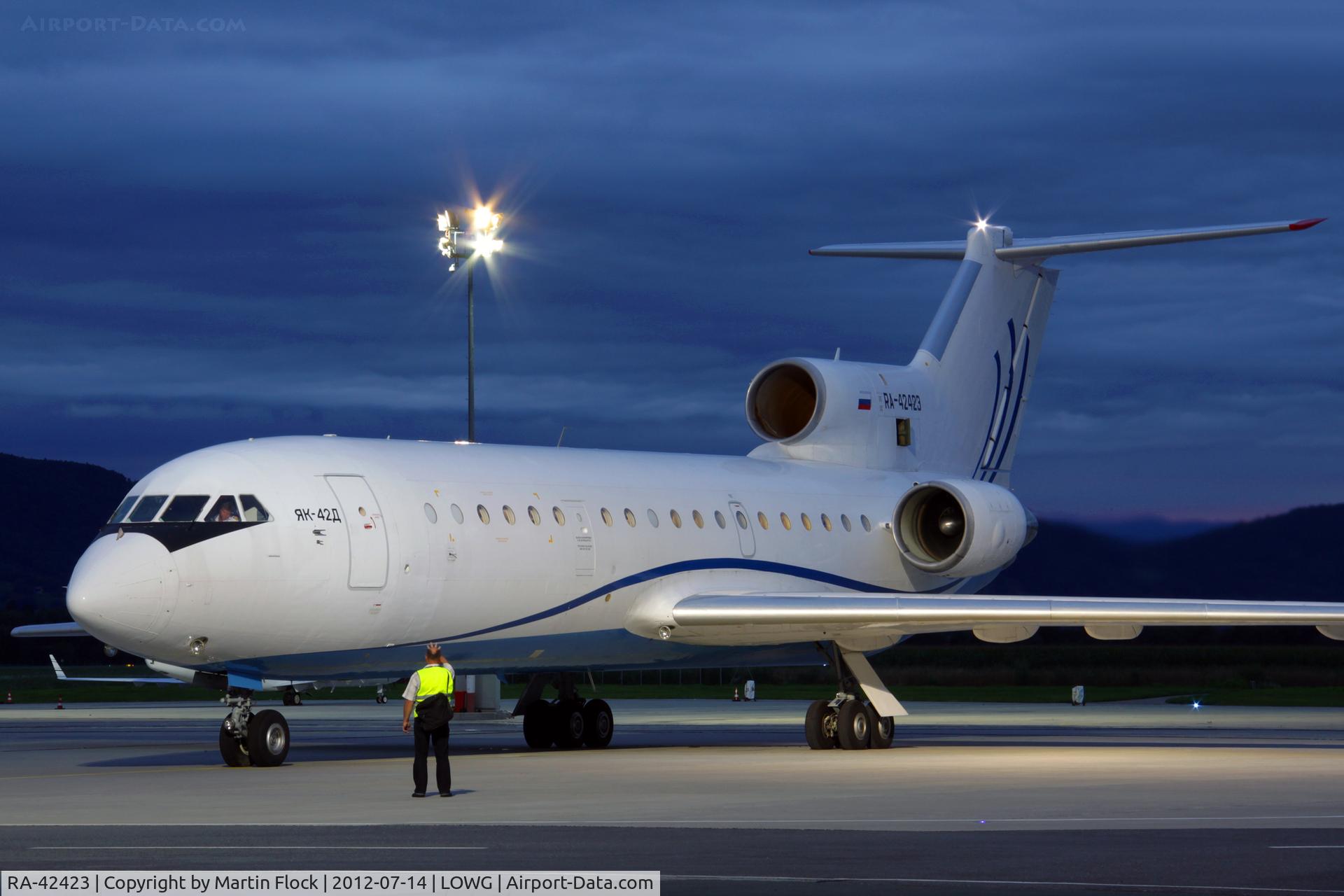 RA-42423, 1992 Yakovlev Yak-42D C/N 4216606, .....