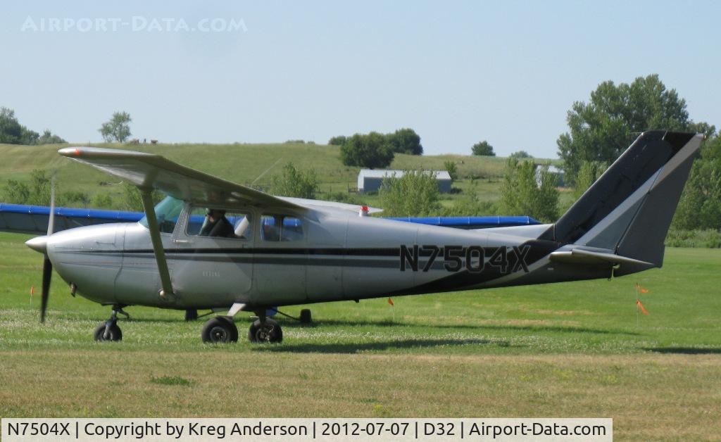 N7504X, 1960 Cessna 172B C/N 17248004, 2012 Starbuck Fly-in Breakfast