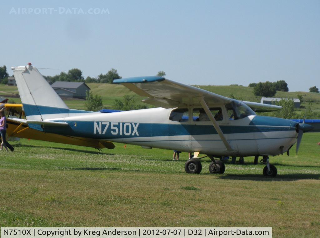 N7510X, 1960 Cessna 172B C/N 17248010, 2012 Starbuck Fly-in Breakfast