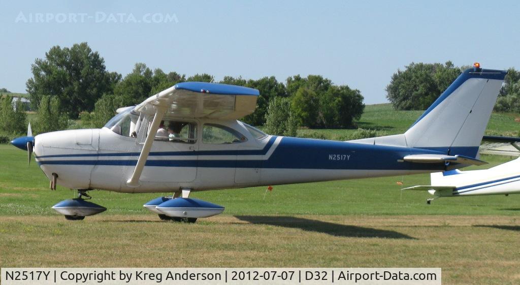 N2517Y, 1962 Cessna 172D C/N 17249817, 2012 Starbuck Fly-in Breakfast