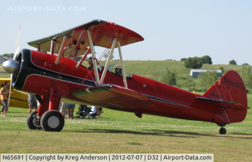 N65691, 1943 Boeing E75N1 C/N 75-8321, 2012 Starbuck Fly-in Breakfast