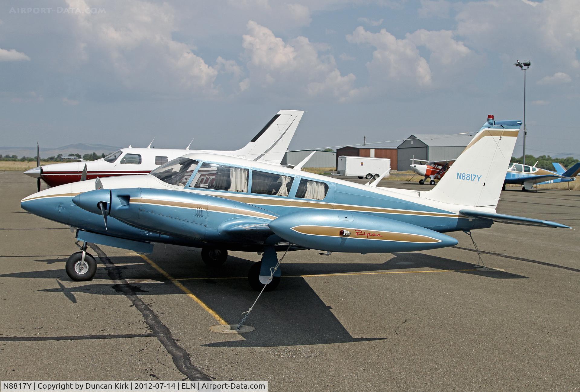 N8817Y, 1969 Piper PA-30 Twin Comanche C/N 30-1975, Nice Twin Comanche