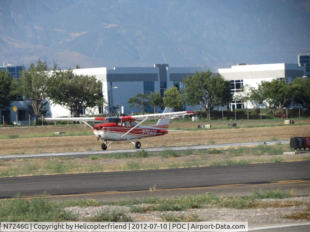 N7246G, 1970 Cessna 172K Skyhawk C/N 17258946, Gaining speed for take off on 26L