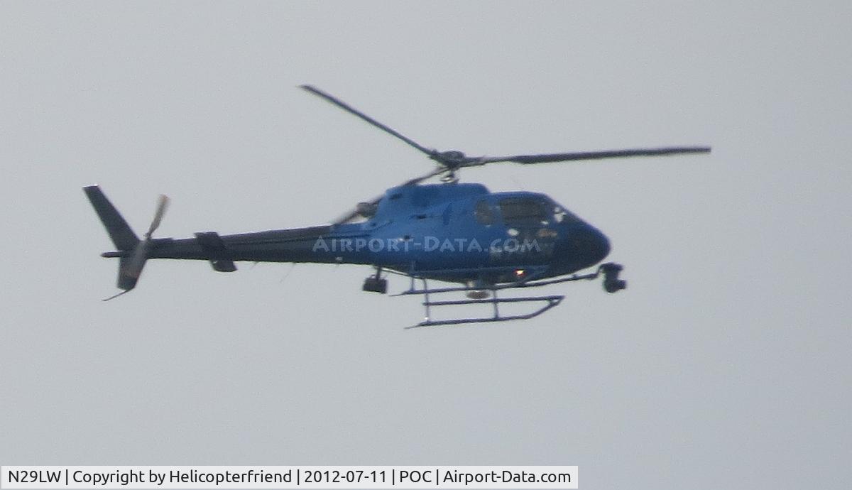 N29LW, 2008 Eurocopter AS-350B-2 Ecureuil Ecureuil C/N 4485, Eastbound in the northern air space and received permission to transit enroute to Ontario area