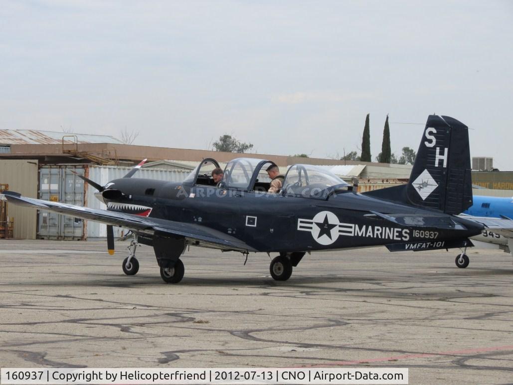 160937, Beech T-34C Turbo Mentor C/N GL-123, Getting comfortable and preparing to leave