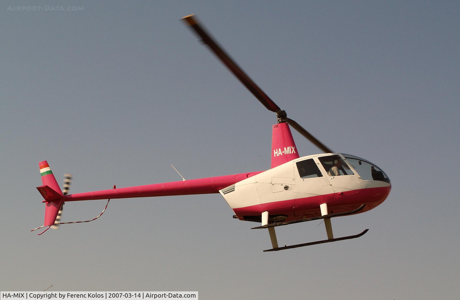 HA-MIX, 1999 Robinson R44 Astro C/N 0650, Budakalász
