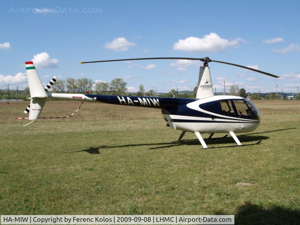 HA-MIW, 1998 Robinson R44 Astro C/N 0543, Miskolc