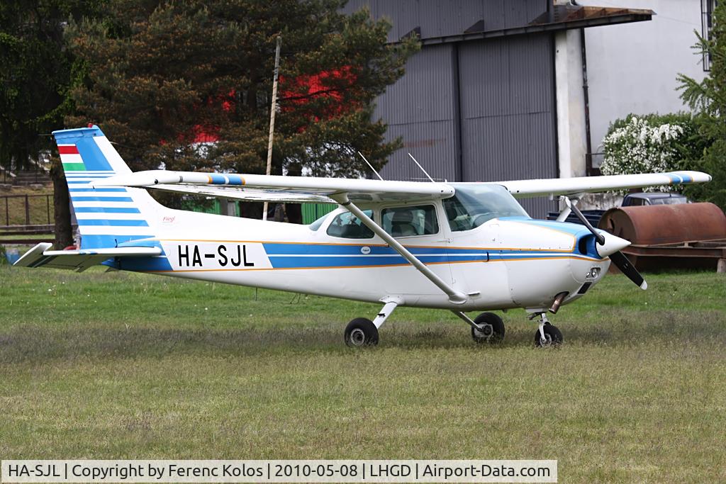 HA-SJL, 1975 Cessna 172M C/N 17265068, Gödöllö
