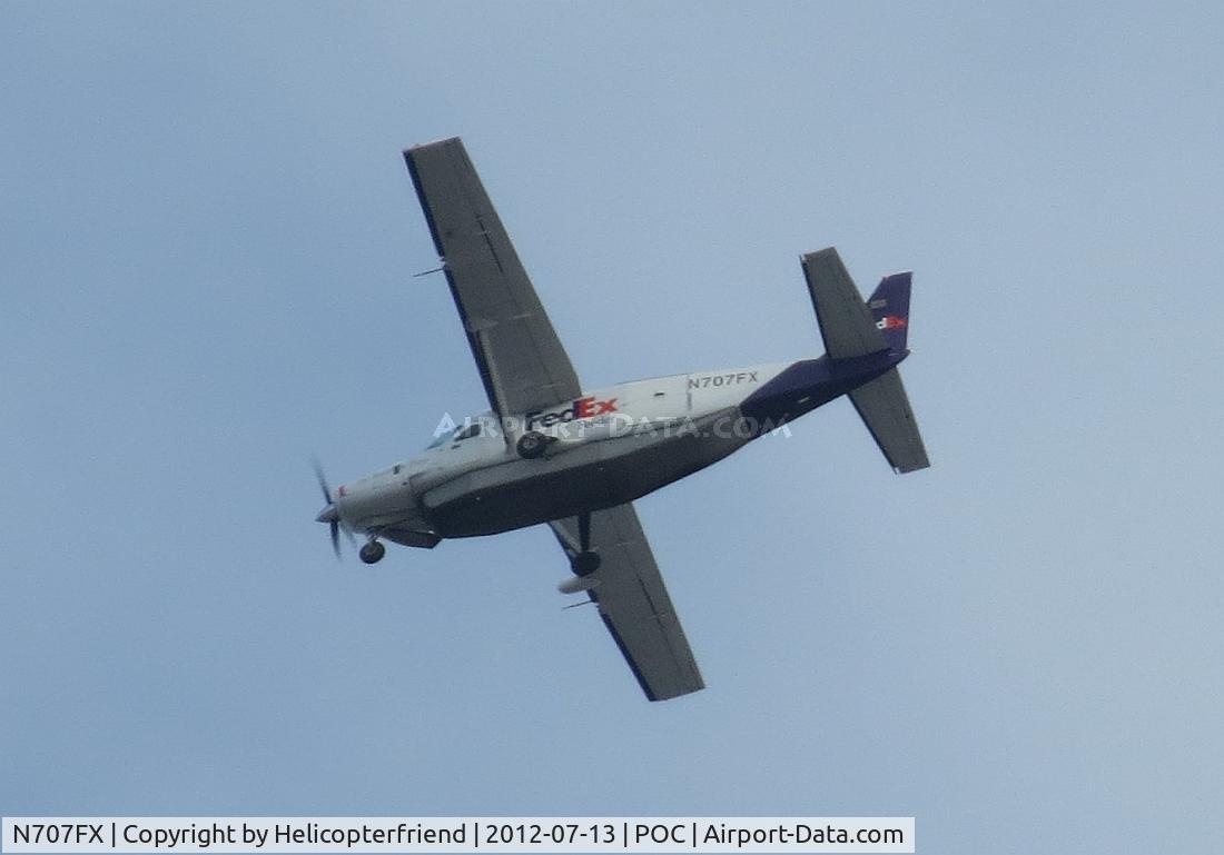 N707FX, 1995 Cessna 208B Grand Caravan C/N 208B0427, Transiting Brackett air space enroute to ONT