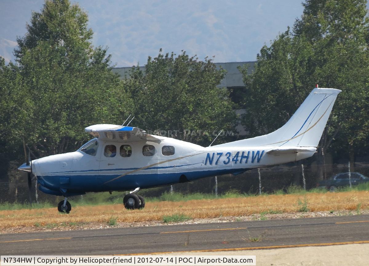 N734HW, 1980 Cessna P210N Pressurised Centurion C/N P21000602, Rolling down 26L