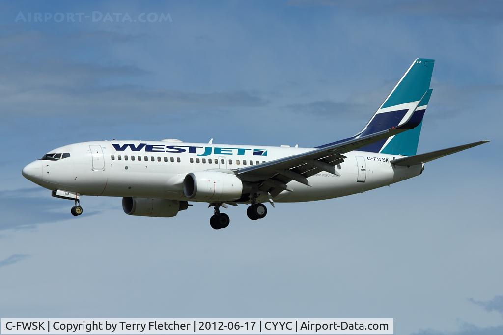 C-FWSK, 2008 Boeing 737-7CT C/N 36420, Westjet at Calgary