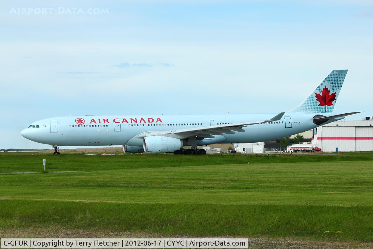 C-GFUR, 2000 Airbus A330-343 C/N 344, at Calgary