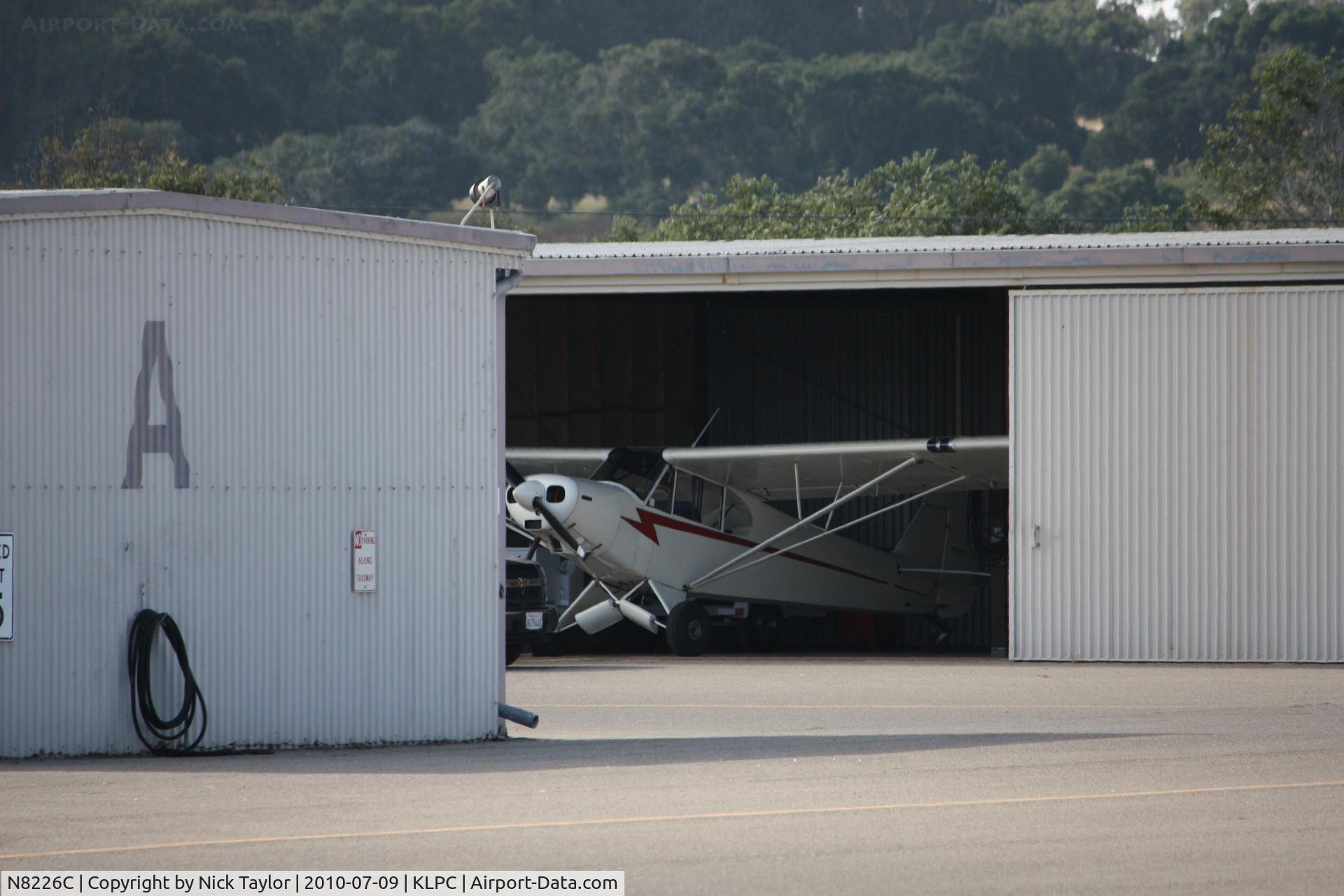 N8226C, 1954 Piper PA-18-135 Super Cub C/N 18-3669, Parked