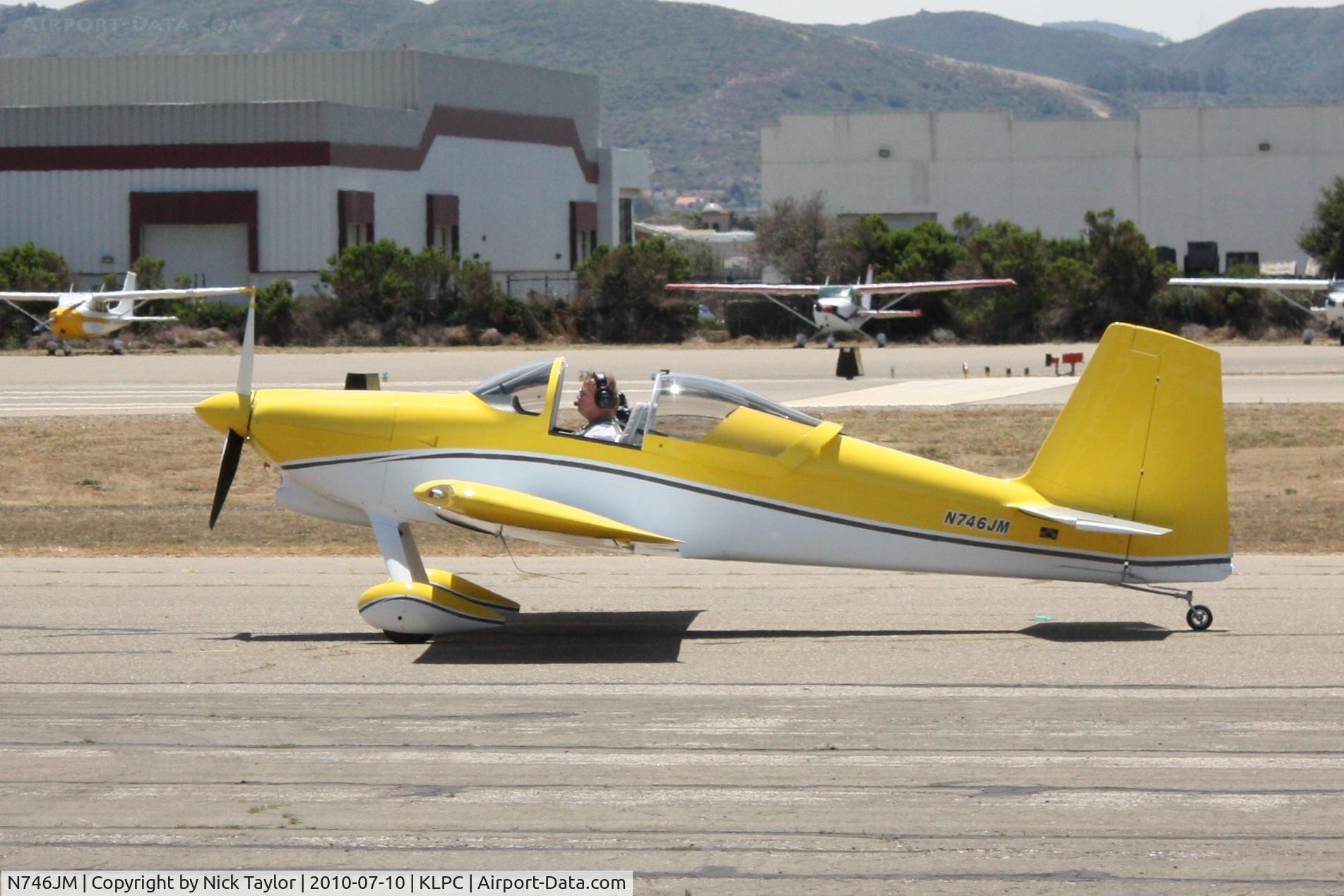 N746JM, 2007 Vans RV-7 C/N 71695, Taxiing