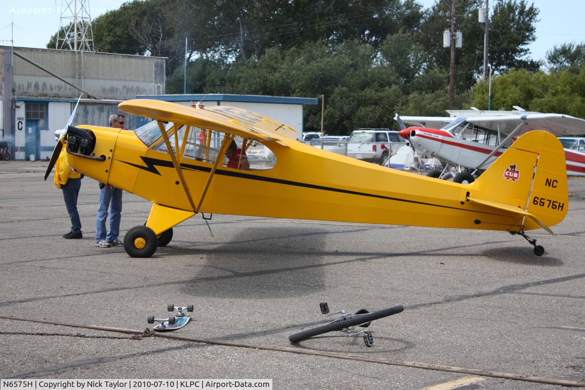 N6575H, 1946 Piper J3C-65 Cub C/N 19767, Lompoc Piper Cub fly in 2010