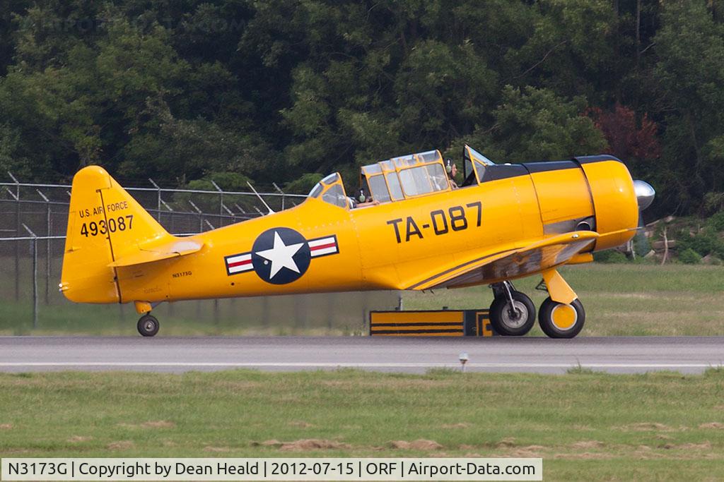 N3173G, 1958 North American AT-6G Texan C/N 168-191 (49-3087), Starting takeoff roll on RWY 23 en route to Suffolk Executive Airport (KSFQ).