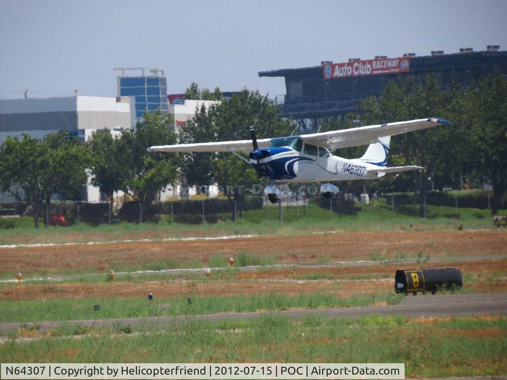 N64307, 1975 Cessna 172M C/N 17265157, Gusty winds causing corrections