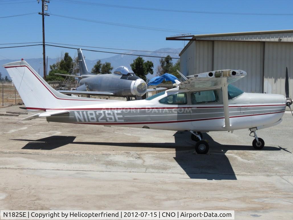 N182SE, 1979 Cessna TR182 Turbo Skylane RG C/N R18201006, Inside the paint shop parking area
