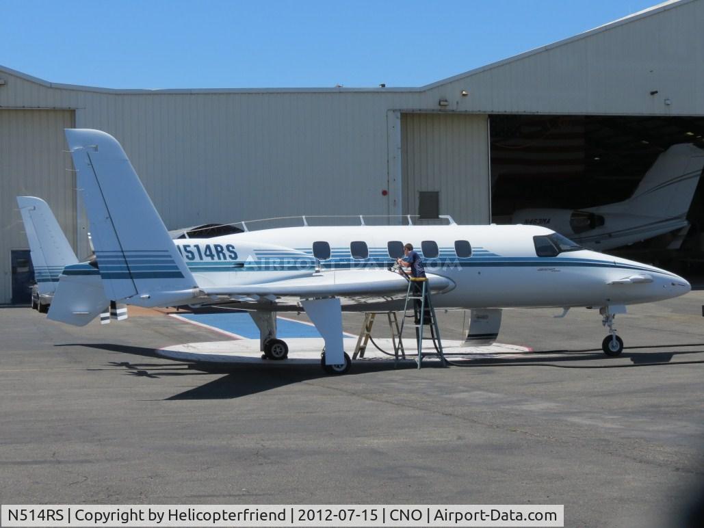 N514RS, 1994 Beech 2000A Starship 1 C/N NC-51, Having both sides refueled